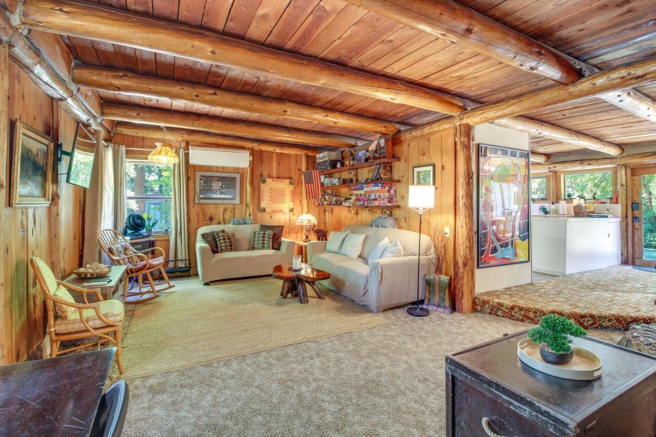Rustic Bandon Log Cabin On 5 Acres Of Woodlands! Экстерьер фото