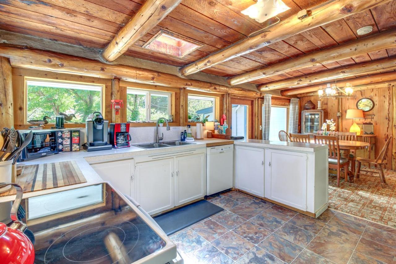 Rustic Bandon Log Cabin On 5 Acres Of Woodlands! Экстерьер фото
